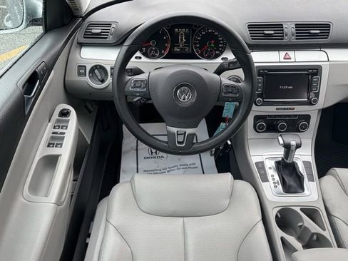 Used 2010 Volkswagen Passat Komfort image 30