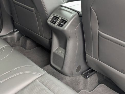 Used 2025 Buick Envision Preferred image 31