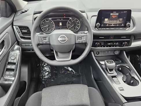 New 2026 Nissan Rogue SV image 5