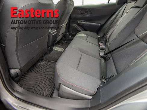 Used 2025 Toyota Prius Plug-In Hybrid image 19