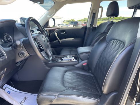 Used 2024 Nissan Armada Platinum w/ Captain's Chairs Package RWD image 39