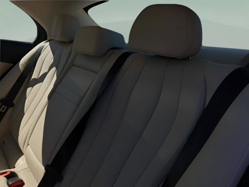 Used 2026 Mercedes-Benz E 350 Sedan image 9