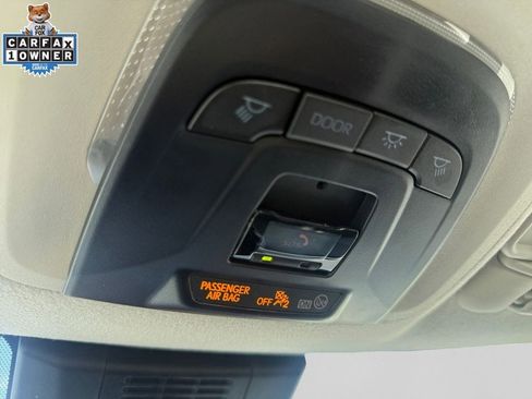 Used 2025 Toyota Corolla LE FWD image 31