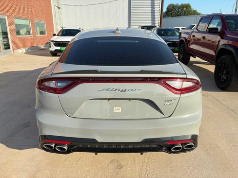 Used 2018 Kia Stinger GT2 AWD/4WD image 12