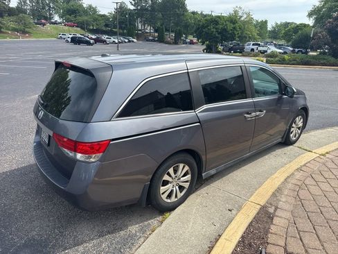 Used 2016 Honda Odyssey EX-L image 2