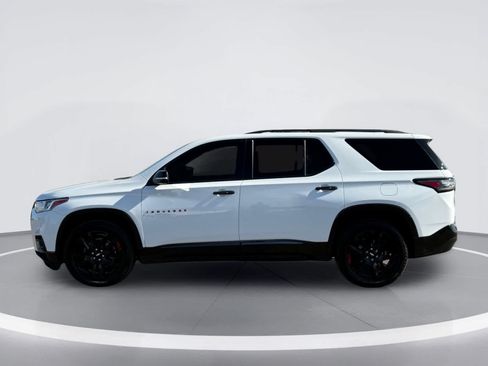 Used 2021 Chevrolet Traverse Premier w/ Redline Edition FWD image 4