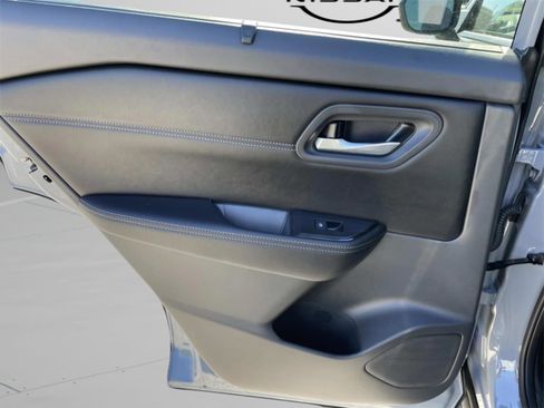 New 2026 Nissan Rogue SV w/ SV Premium Package image 9