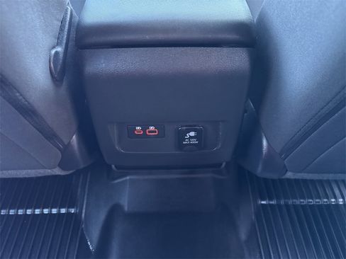 Used 2023 Nissan Frontier PRO-4X w/ Pro Convenience Package image 32