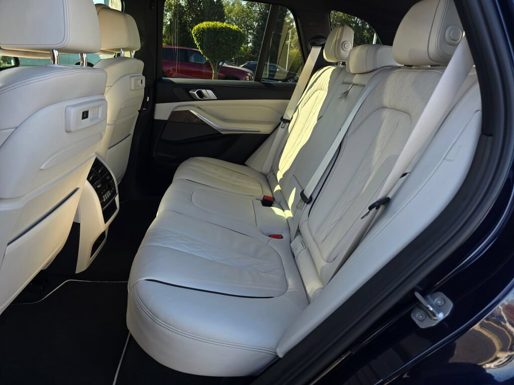 Used 2020 BMW X5 xDrive40i w/ M Sport Package AWD/4WD image 21