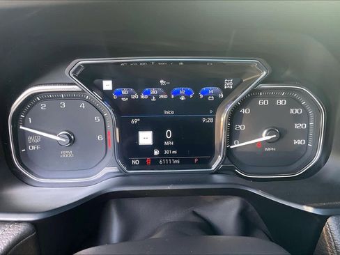 Used 2021 GMC Yukon Denali w/ Denali Premium Package image 25