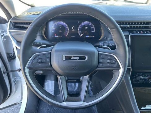 Used 2023 Jeep Grand Cherokee L Limited image 38