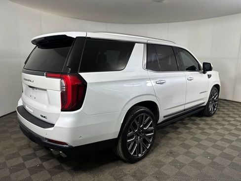 Used 2025 GMC Yukon Denali Ultimate w/ LPO, Floor Liner Package image 3