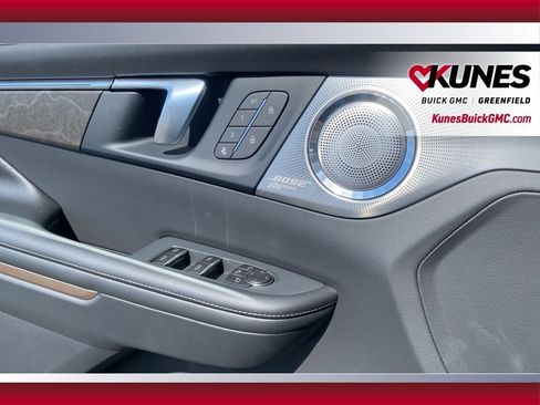 New 2026 Buick Enclave Avenir w/ Super Cruise Package FWD image 23