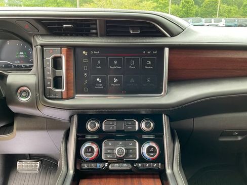 Used 2023 GMC Yukon Denali Ultimate AWD/4WD image 18