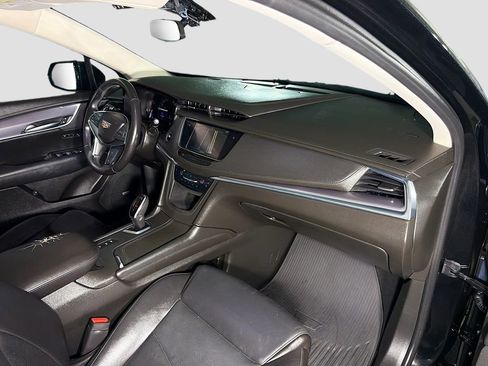 Used 2018 Cadillac XT5 Premium Luxury AWD/4WD image 33