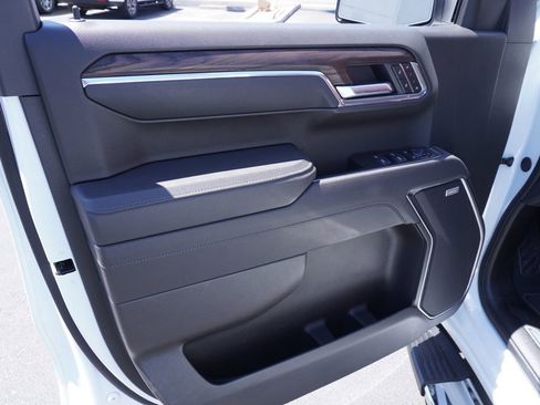 Certified 2025 GMC Sierra 1500 SLT w/ SLT Premium Package image 15