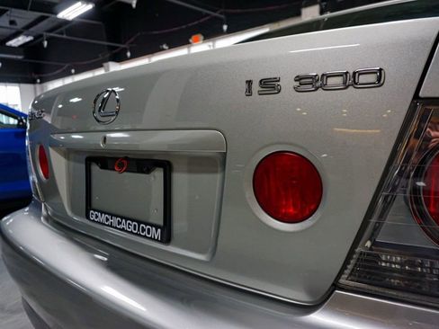 Used 2002 Lexus IS 300 image 95