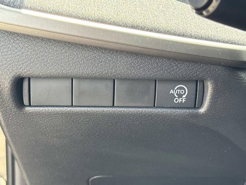 Certified 2025 Nissan Kicks SV FWD image 29