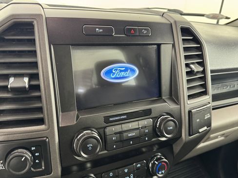 Used 2022 Ford F250 XL w/ Power Equipment Group image 15