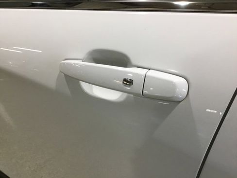 Used 2021 Chevrolet Equinox LT image 10