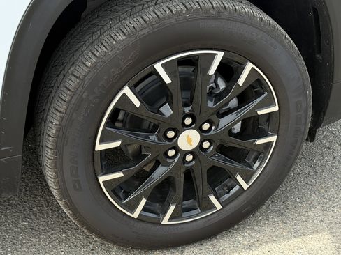 New 2026 Chevrolet Traverse LT w/ Sun and Wheel Package AWD/4WD image 28