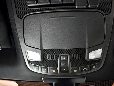 Used 2018 Ford F150 Raptor w/ Equipment Group 802A Luxury image 36