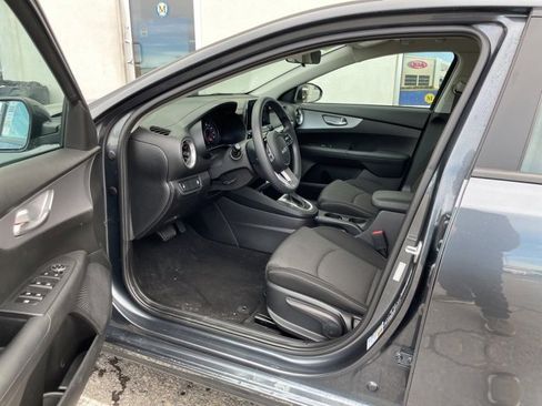 Certified 2023 Kia Forte LXS image 8