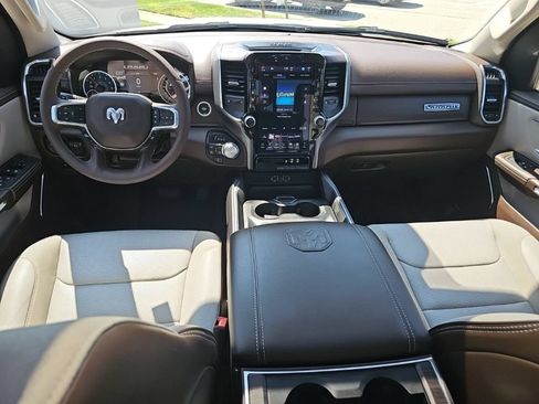 Used 2025 RAM 1500 Laramie AWD/4WD image 29