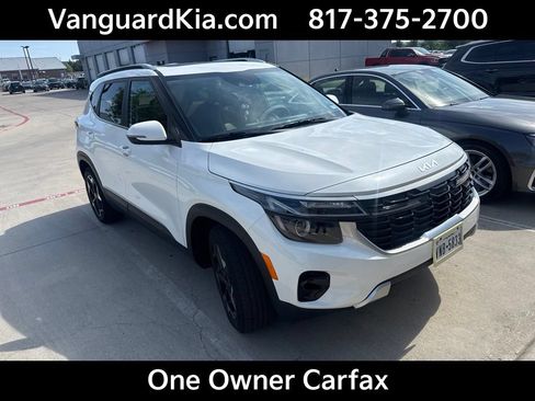 Certified 2025 Kia Seltos EX w/ EX Sunroof Package FWD image 2