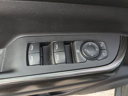 Used 2023 GMC Acadia SLT image 23