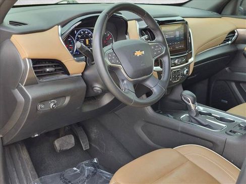 Used 2023 Chevrolet Traverse Premier w/ LPO, Floor Liner Package AWD/4WD image 9