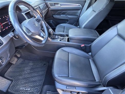 Used 2020 Volkswagen Atlas Cross Sport SEL image 6