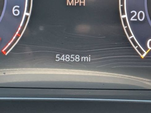 Used 2022 Jeep Grand Cherokee L Limited RWD image 23