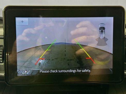 Used 2022 Ford Explorer XLT w/ Equipment Group 202A RWD image 16