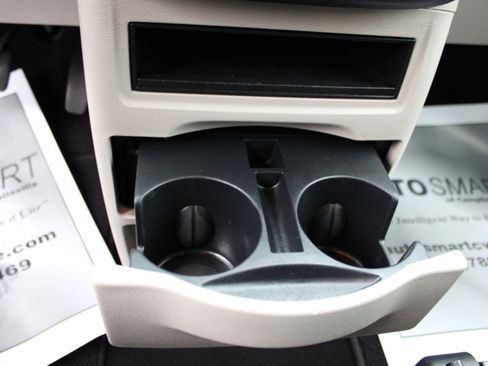 Used 2019 Dodge Grand Caravan SE image 24