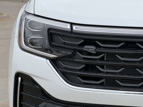 New 2026 Volkswagen Atlas Cross Sport SEL Premium R-Line AWD/4WD image 6