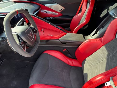 Used 2021 Chevrolet Corvette Stingray Preferred Cpe w/ Z51 Performance Package RWD image 15
