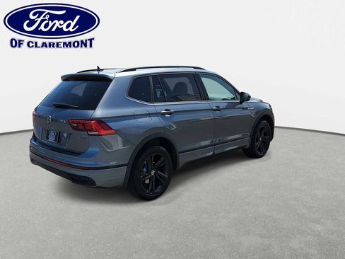 Used 2024 Volkswagen Tiguan SE R-Line AWD/4WD image 8
