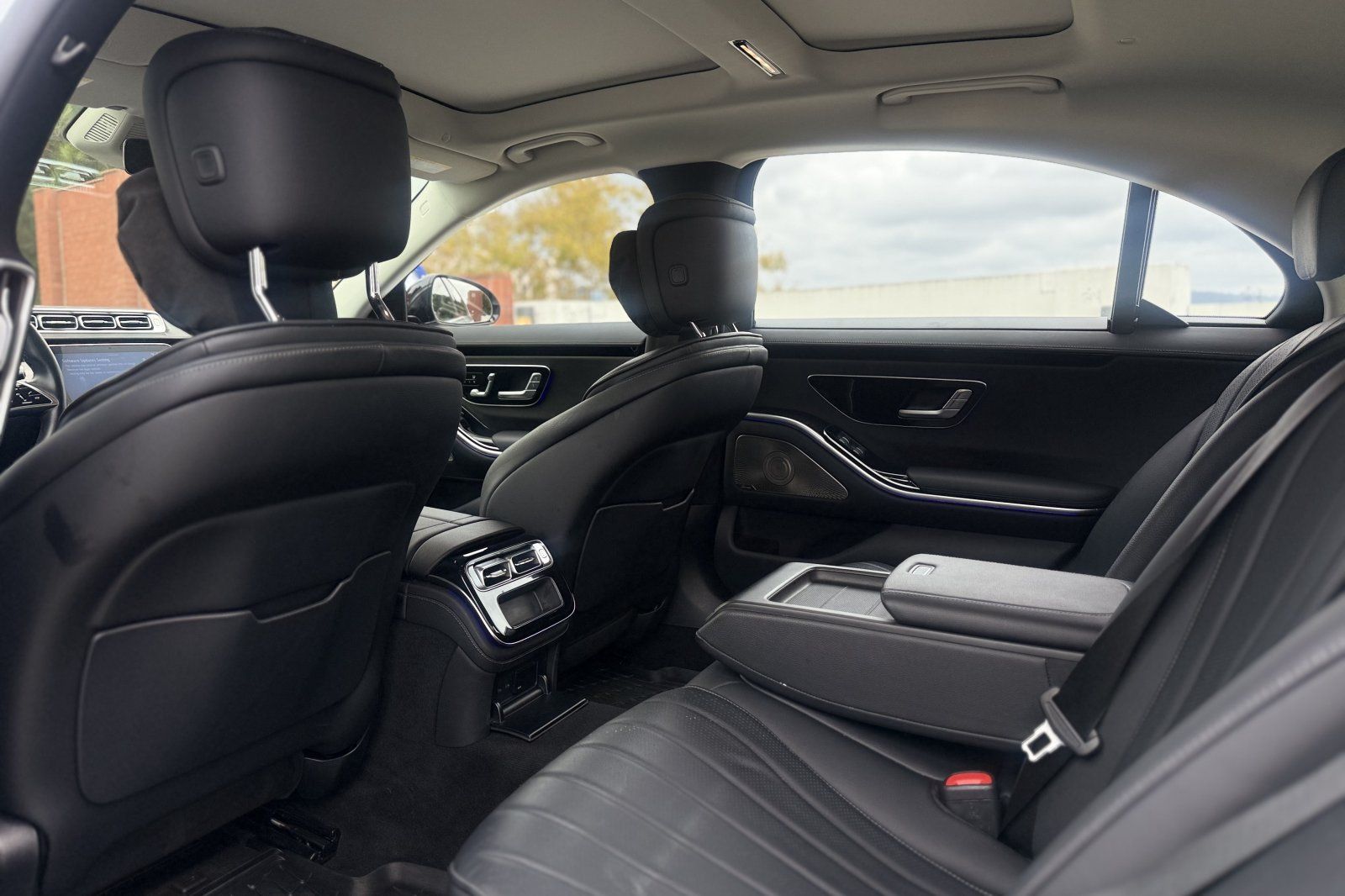Used 2022 Mercedes-Benz S 500 4MATIC image 39