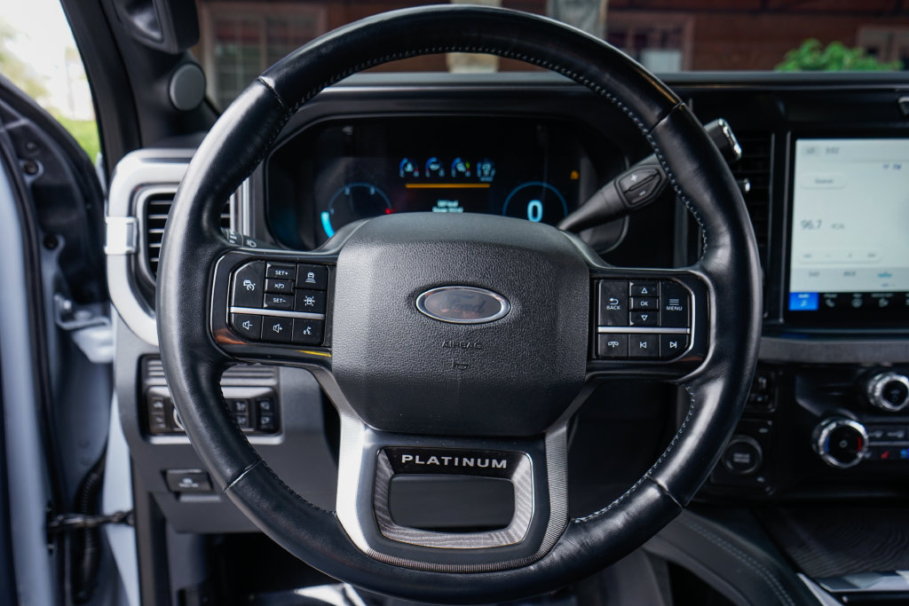 Used 2025 Ford F450 Platinum w/ FX4 Off-Road Package AWD/4WD image 22