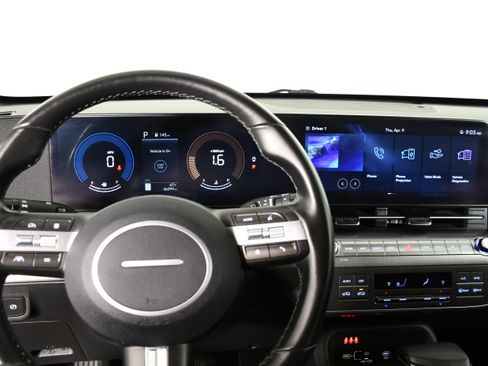 Used 2025 Hyundai Kona SEL image 16