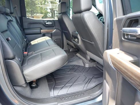 Used 2019 Chevrolet Silverado 1500 RST image 17