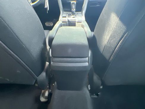 Used 2019 Honda Civic Sport image 32