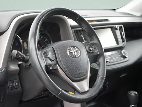 Used 2016 Toyota RAV4 XLE AWD/4WD image 24