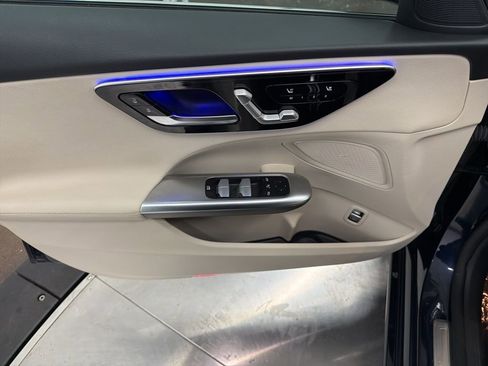 Used 2022 Mercedes-Benz C 300 C 300 image 17