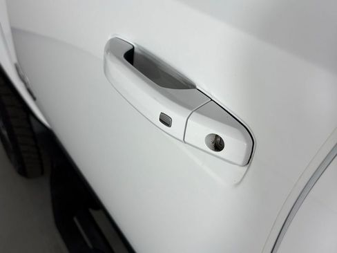 Used 2025 GMC Hummer EV 3X image 12