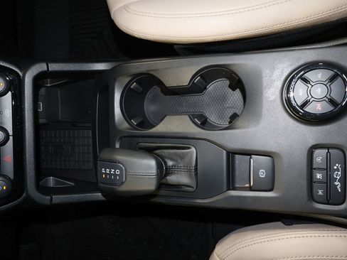 Used 2024 Ford Ranger Lariat w/ FX4 Off-Road Package image 15