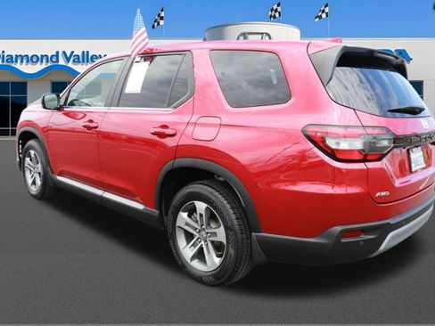 Used 2025 Honda Pilot EX-L image 4