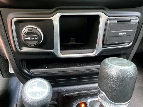 Used 2023 Jeep Wrangler Sport AWD/4WD image 22
