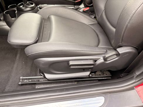 Used 2024 MINI Cooper S image 13